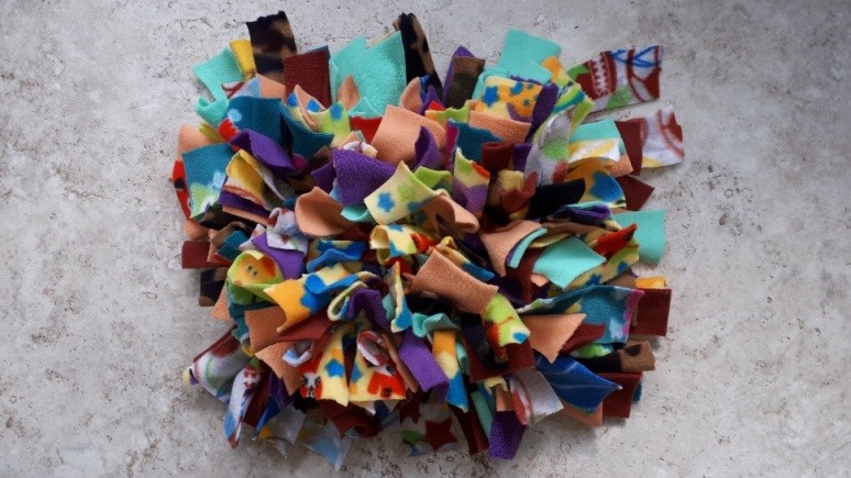 Make a Snuffle Mat for Your Dog - FOUR PAWS International - Animal Welfare  Organisation