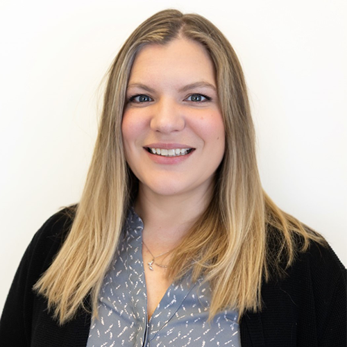 alison cross headshot